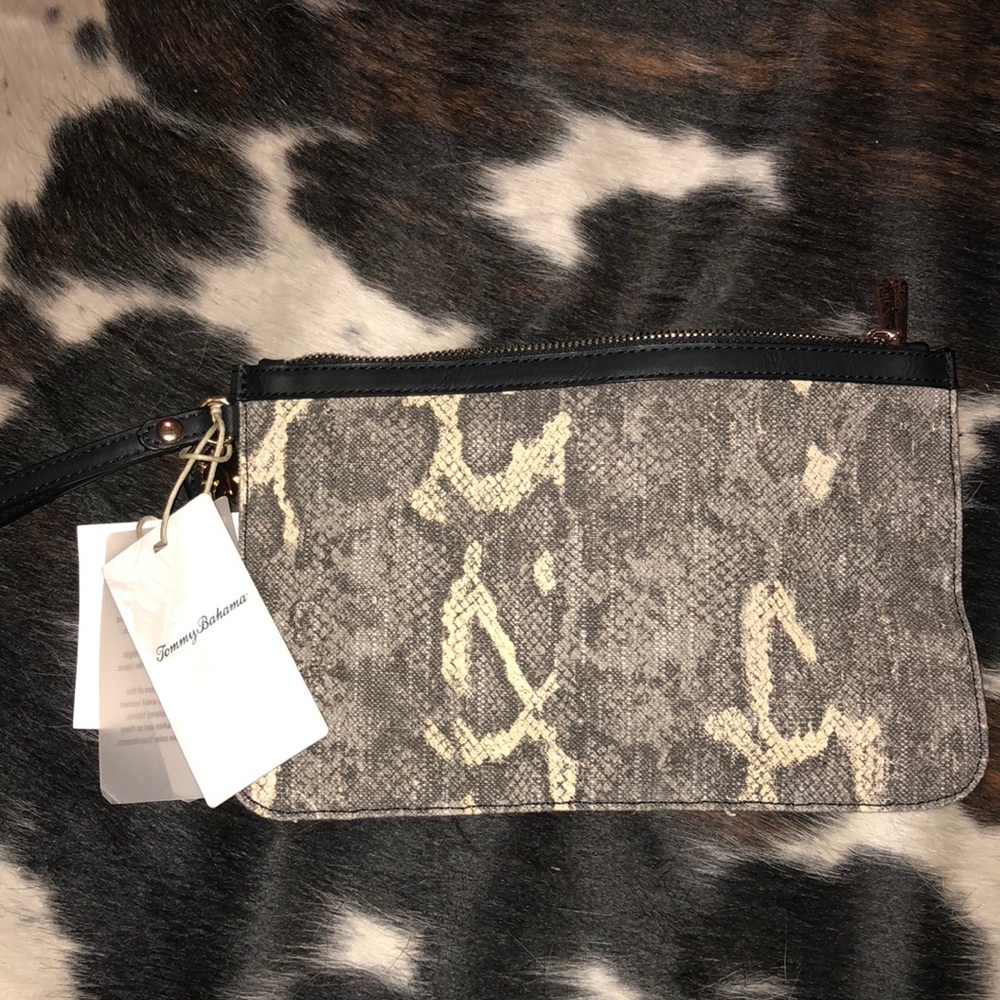 Tommy Bahama clutch